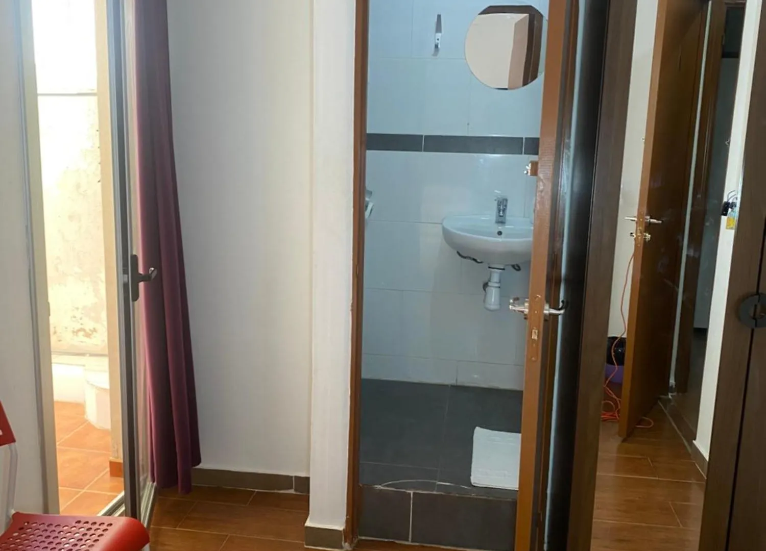 Hostal Granvia 628 Barcelona Hostel