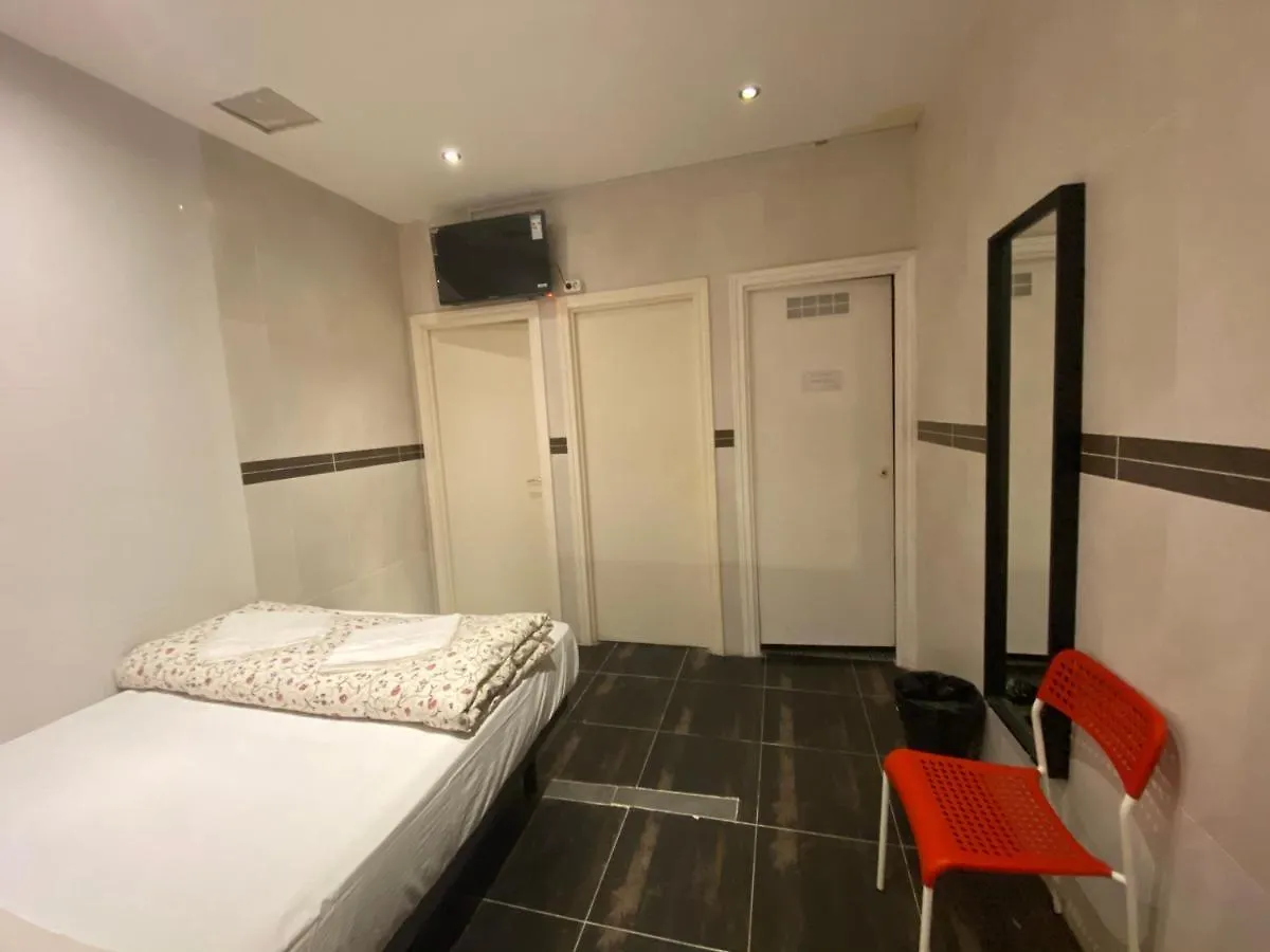 Hostel Hostal Granvia 628 Barcelona